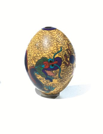 Uovo Cina, secolo XVIII, in smalto cloisonné, decorato a motivo di dragoni cm...