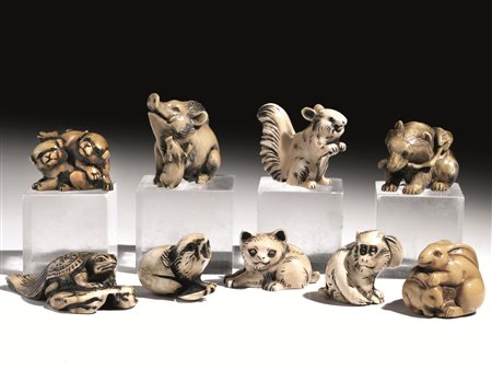 Nove Netsuke, Giappone periodo Meiji, in avorio e osso, tutti intagliati in...