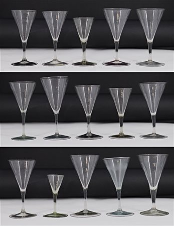 Manifattura del secolo XIX. Lotto composto da diversi calici in vetro soffiato