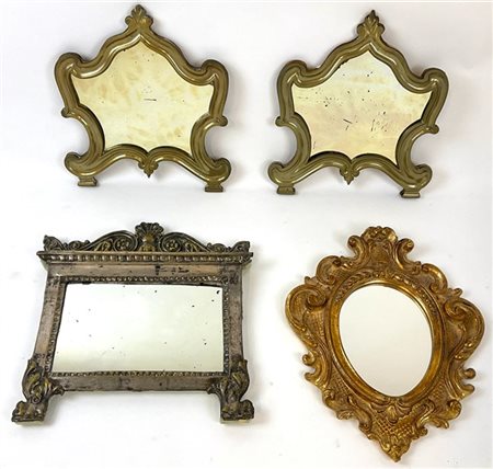 Lotto composto da coppia di cartagloria in ottone di forma sagomata, una cartag