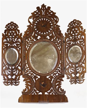 Manifattura di Sorrento, inizio secolo XX. Specchio da tavolo tripartito in leg