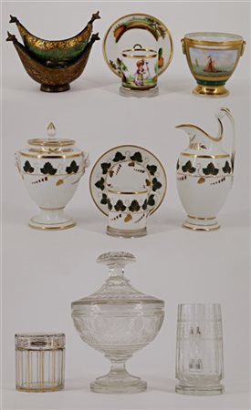 Manifatture differenti. Lotto composto da numerosi oggetti di diversa forma ed