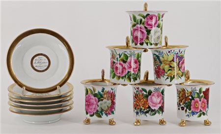 Manifattura tedesca, secolo XIX. Gruppo di sei tazze con piedi ferini e piattin