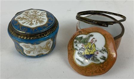 Arte del secolo XIX. Lotto composto da due tabacchiere in porcellana di diverso