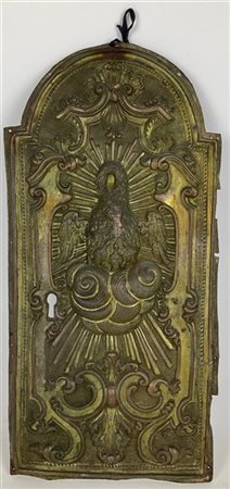 Sportello di tabernacolo in rame sbalzato e dorato centrato da pellicano eucari