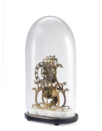 Orologio a scheletro in ottone con quadrante a cifre romane. Movimento solo tem