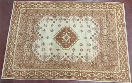 Stuoia meccanica, secolo XX (cm 236x161) (difetti)