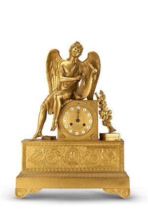 Pendola in bronzo dorato con base a plinto sormontata da figura mitologica a tu