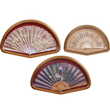 TRE VENTAGLI ENTRO VENTAGLIERA