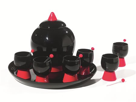 SERVITO DA THEComprende: un vassoio (diam. cm 27)una teiera (alt. cm 18)sei...