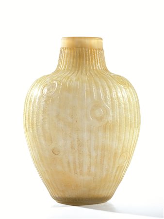 GRANDE VASOProduzione: Manifattura Daum Nancy, Francein vetro satinato, di...