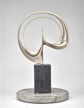 Carmelo Cappello "Interruzione circolare sferica" 1974
bronzo su base in legno e