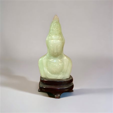  
Buddha in giada XX secolo
 cm 11 x 6 x 2