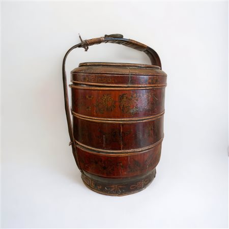  
Portavivande Cina, fine XIX secolo
 58 H x 41cm