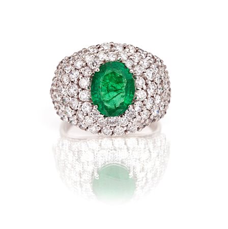 Anello in oro brillanti e smeraldi