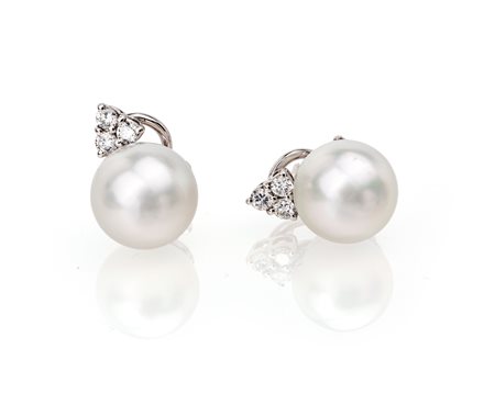 Orecchini in oro perle e brillanti