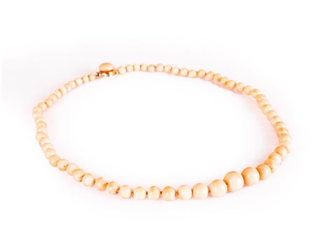 Collana in oro e corallo