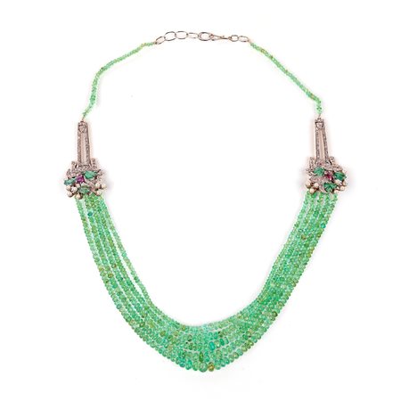 Collana in oro, argento, 5 fili di smeraldi, diamanti e tormaline