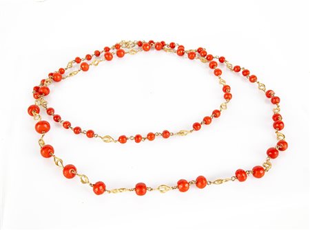 Collana in oro e corallo