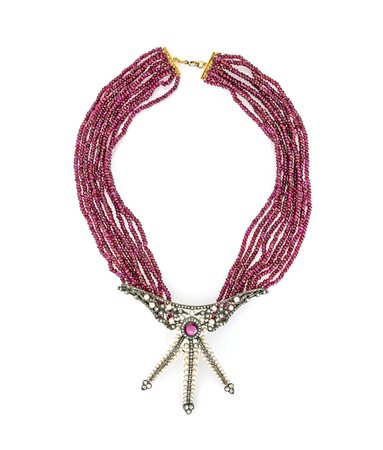 Collana con granati nobili e centrale edoardiano in oro, argento, diamanti e perle