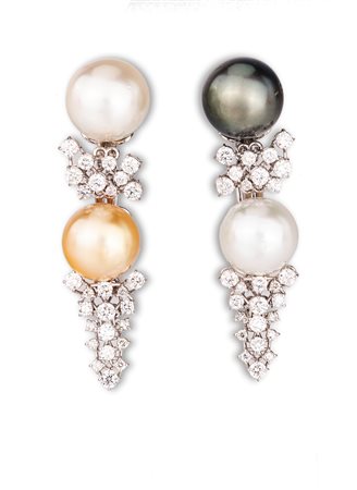 Orecchini pendenti in oro brillanti e perle South Sea