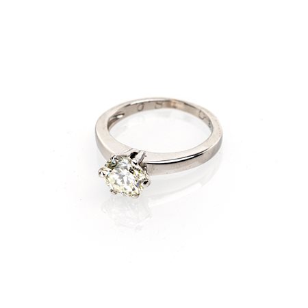 Anello in oro e brillante