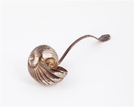 Ramaiolo da frutta sottospirito in argento