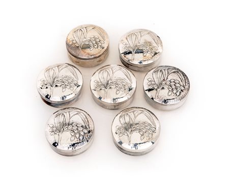 Sette porta pillole in argento 800/1000, argentiere Brandimarte, Firenze