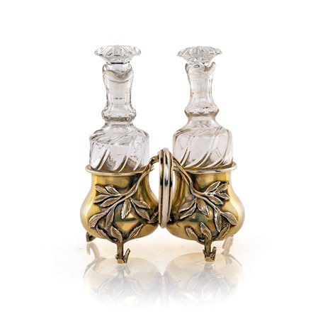 Oliera in argento dorato con ampolle in vetro, argentiere Faraone, Milano