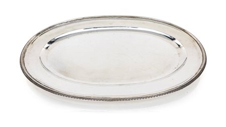 Grande vassoio ovale in argento, Vienna, argentiere Joseph Carl Klinkosch (attivo dal 1843 al 1888)