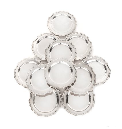 Dodici piattini sotto bicchiere in argento 800/000, punzone Venezia leone in moeca