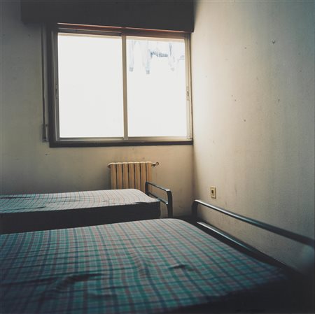 Elisa Sighicelli, Santiago: Bedroom, 2000