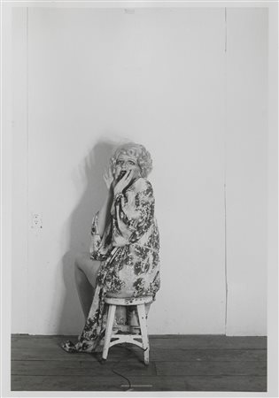 CINDY SHERMAN
Untitled (the actress at the murder scene), 1976-2000
