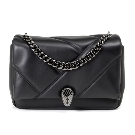 Borsa Serpenti Cabochon Bulgari in pellame vitello nero con chiusura serpente...