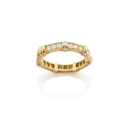 Anello eternity Cartier in oro giallo 18 Kt con diamanti per complessivi...