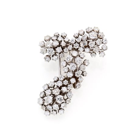 Spilla in oro bianco 18 Kt con diamanti rotondi, baguette e cuscino per...