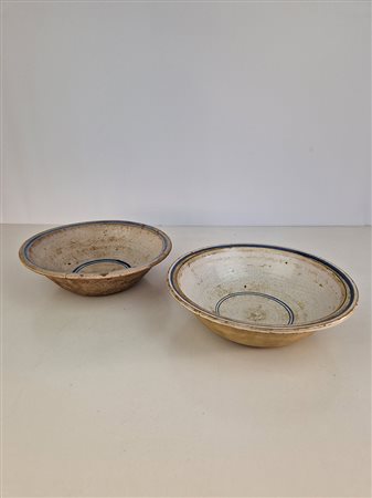 Coppia di antiche ceramiche