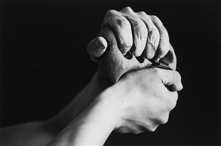 Mario Cresci (1942)  - Dalla serie "Misurazioni", 1975