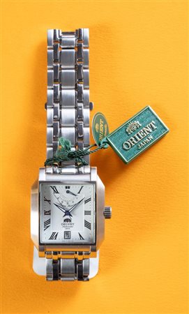 ORIENT RISERVA DI CARICA, anni 2000. Cassa tonneau in acciaio, quadrante...