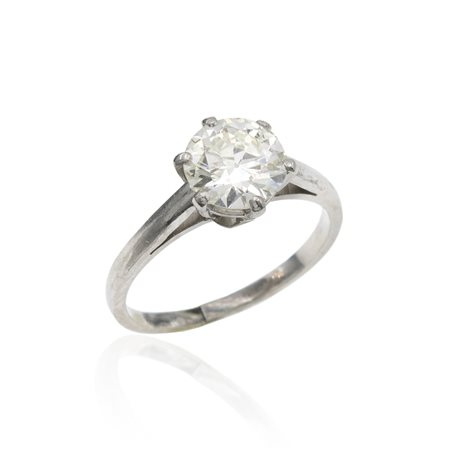 Anello solitario in oro bianco 18kt con diamante ct 1,32  