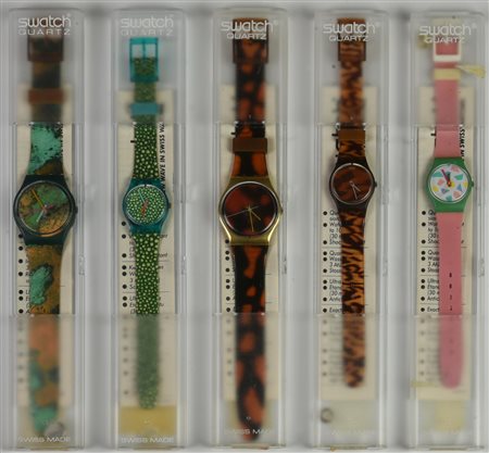 LOTTO DI CINQUE SWATCH, 1988 composto da: -SWATCH MAYBRIDGE, mod. OLD BOND,...