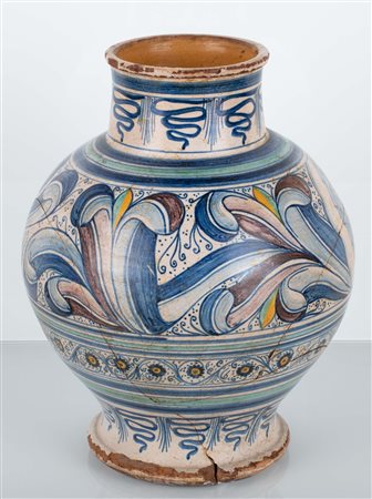Vaso globulare in maiolica  Manifattura di Deruta degli ultimi decenni del XV secolo    