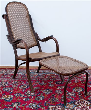 Chaise longue modello Thonet in faggio curvato al vapore e seduta in paglia di Vienna   