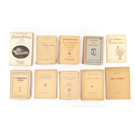 DIECI VOLUMI DI LETTERATURA E POESIE