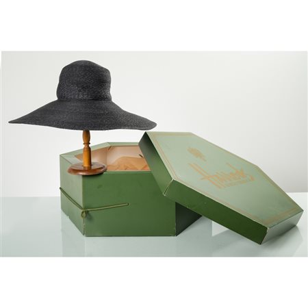 SIGGI LONDON TRE CAPPELLI