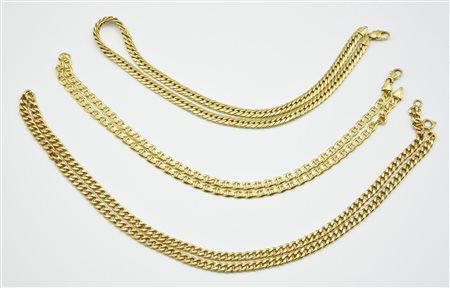 LOTTO DI TRE CATENE IN ORO GIALLO tre catene lunghe rispettivamente cm 40, cm...