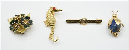 LOTTO DI QUATTRO SPILLE quattro piccole spille di cui due a tema animalier,...