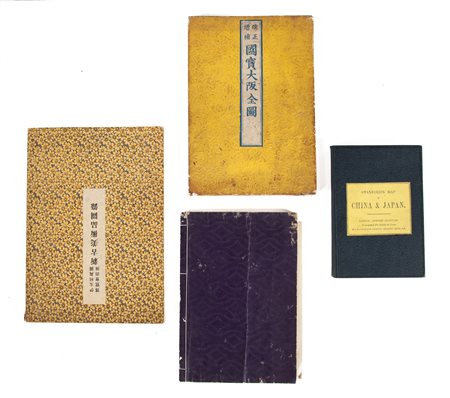 Lotto composto da 3 libri giapponesi e una mappa di Cina e Giappone del XX secolo