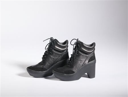 YAMAMOTO YOSHI -  Y'3 scarpe  mod. SNEAK  CLOG in nappa nera.
