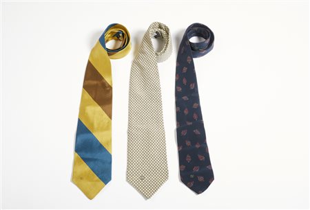 GARAVANI VALENTINO - Lotto composto da tre cravatte.